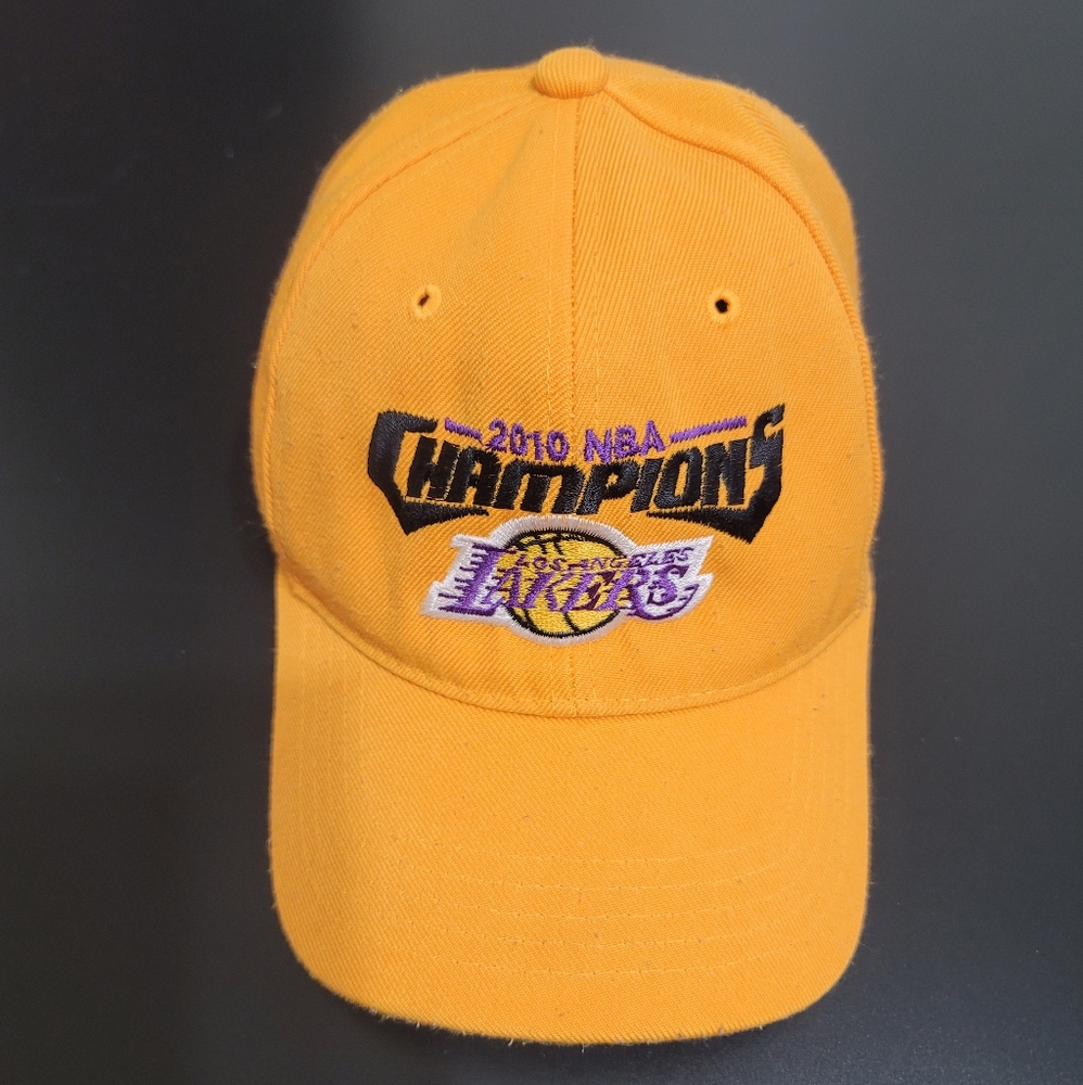 Lakers 2010 NBA Champion's "Back 2 Back" Hat
